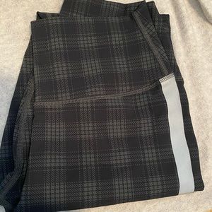 ALO leggings checkered with Cute reflective strip down both sides